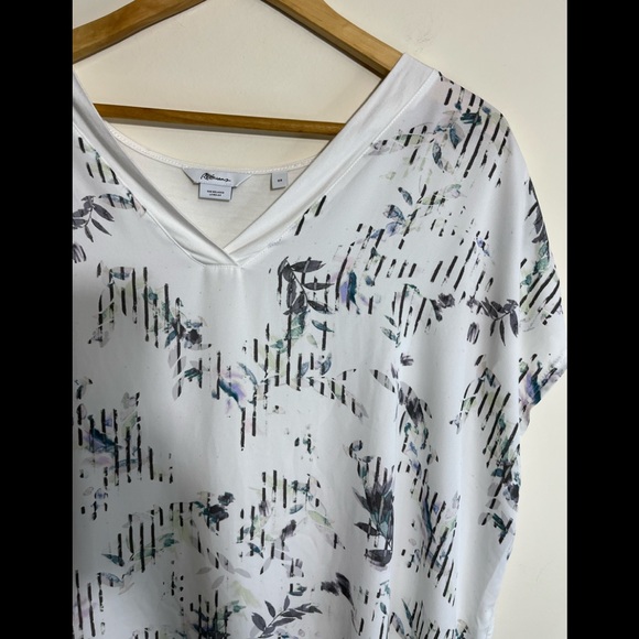 Reitmans Size 3X Printed Top Blouse V-Neck - Picture 5 of 9